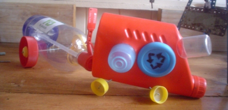 juguetes reciclados: tren