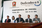 El alcalde de Toluca en la rueda de prensa de presentación del proyecto eólico.