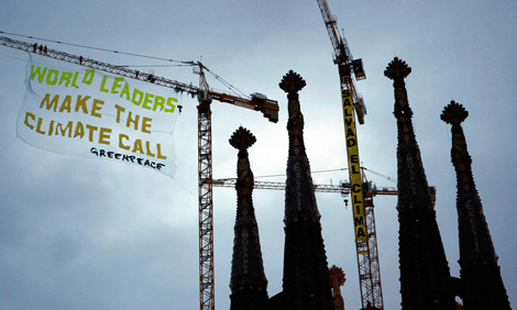 Greenpeace en la Sagrada Familia